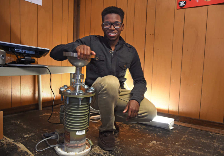 Steven Udotong: The first  black student to build a nuclear fusor machine