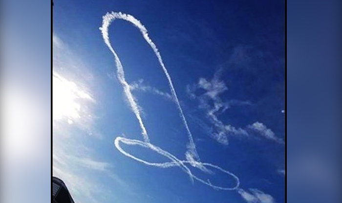 Navy pilot defaces sky