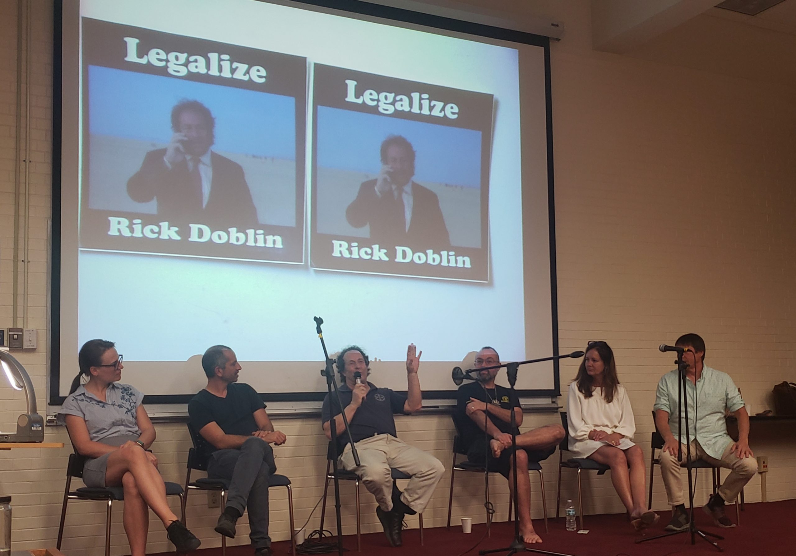 Psychedelic Research panel brings legendary alums to campus to talk harm reduction and New College lore